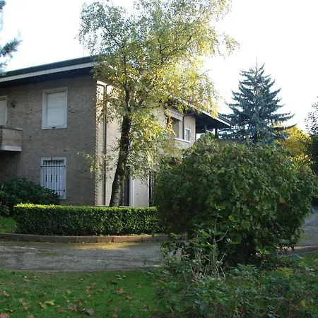 Mariuccia Villa d'Adda